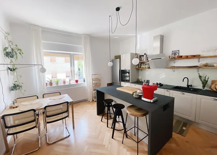 Apartment Cosy Tivoli Center Free Park Ljubljana