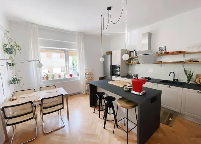 Apartment Cosy Tivoli Center Free Park