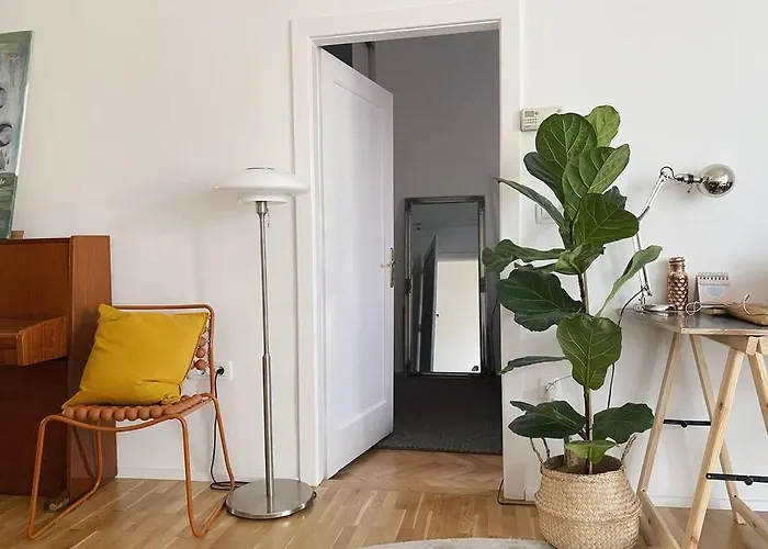 Cosy Tivoli Center Free Park ليوبليانا